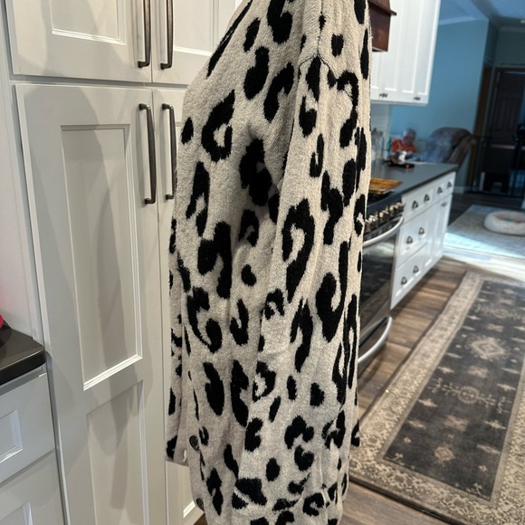 Something Navy Nordstrom Leopard Print Long Line Cardigan Sweater Buttons Size M - Picture 6 of 10
